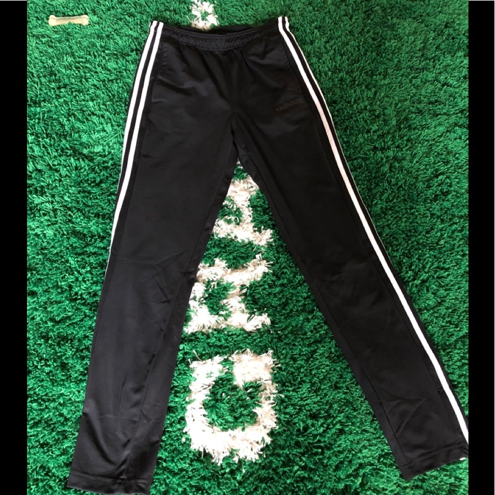 Adidas Tiro Sweatpants 3 Stripes in Men’s S